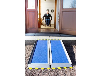 Sklopná přenosná nájezdová rampa FEAL FE150P