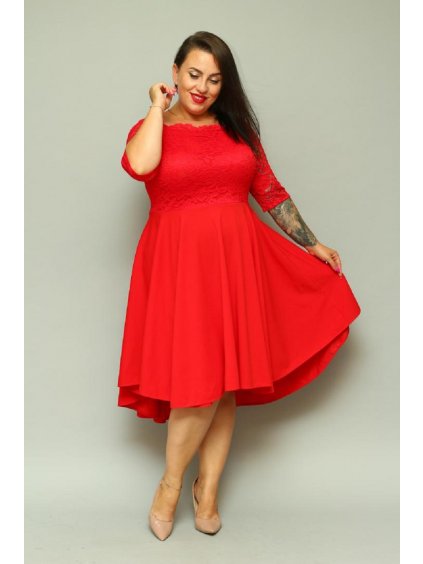 Krátke spoločenské čipkované šaty pre moletky Camille červené s hladkou sukňou