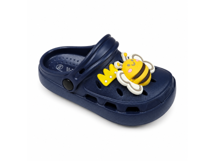 ChatGPT Image 24. 5. 2026, 20 19 43 crocs navy