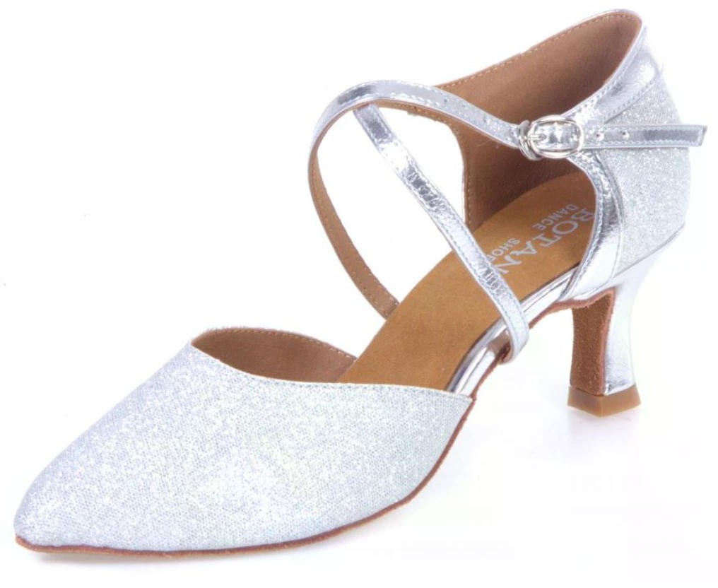 Výhody tanečných topánok: Prečo sú BOTAN, Elza a Artis tou najlepšou voľbou