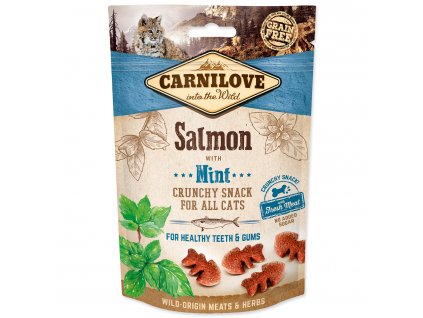 601 carnilove cat crunchy snack s cerstvym lososom a matou 50g