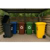 Plastová nádoba na odpad 240 l s kolečky – barevná (Barva Černá)
