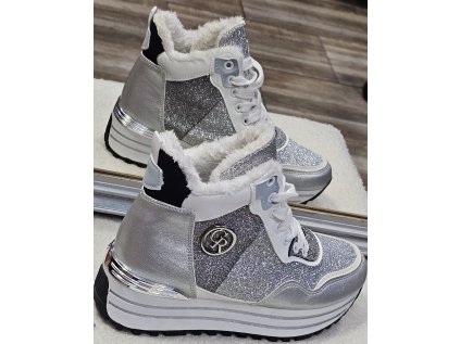 Zimní tenisky na platformě