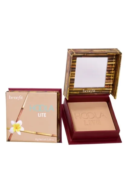 Benefit Hoola Lite jemný matný bronzer, 8 g (odlomená časť/vyskúšaný)