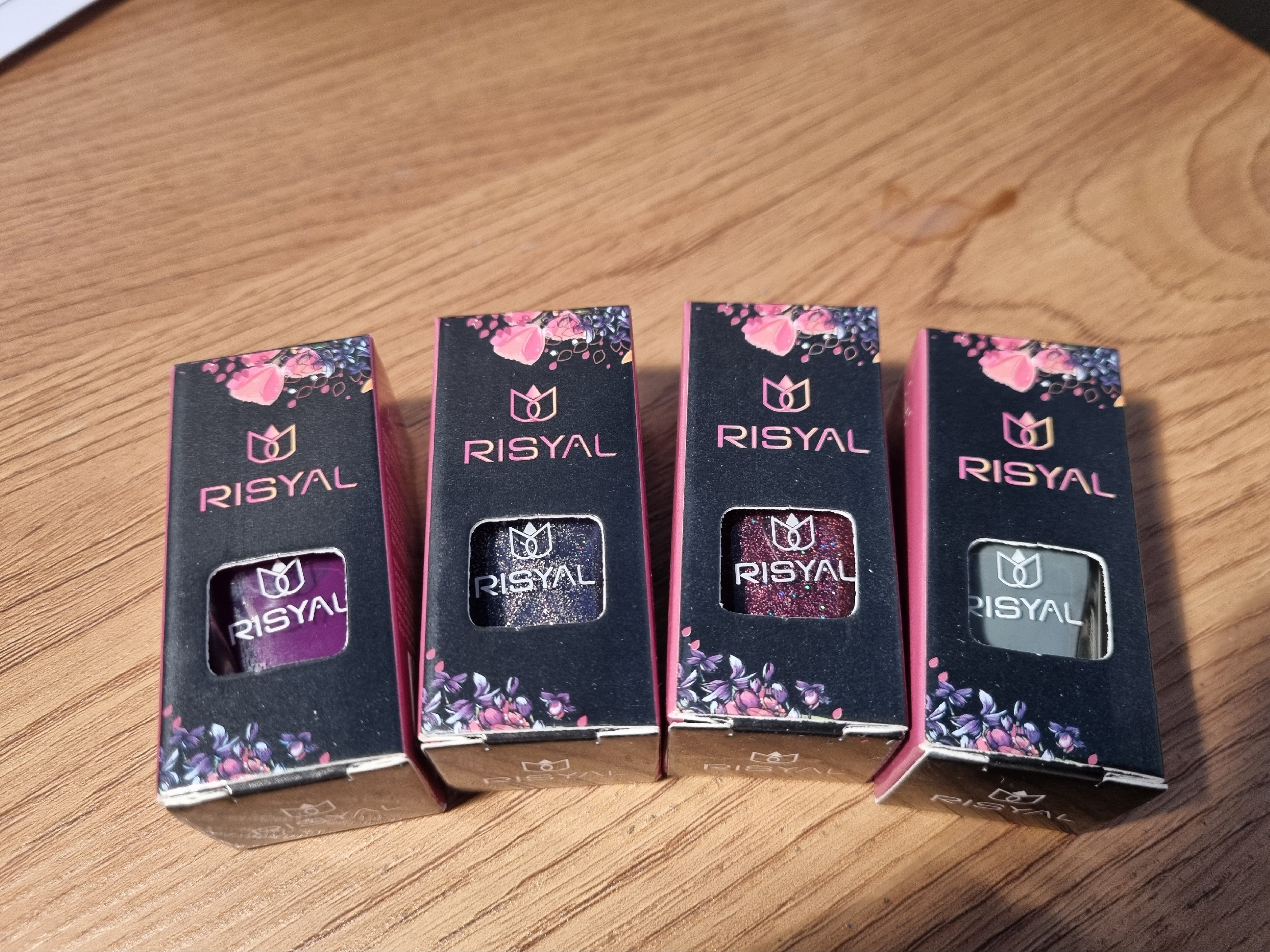 Risyal Risyal- Laky na nechty glitter, 4x7ml