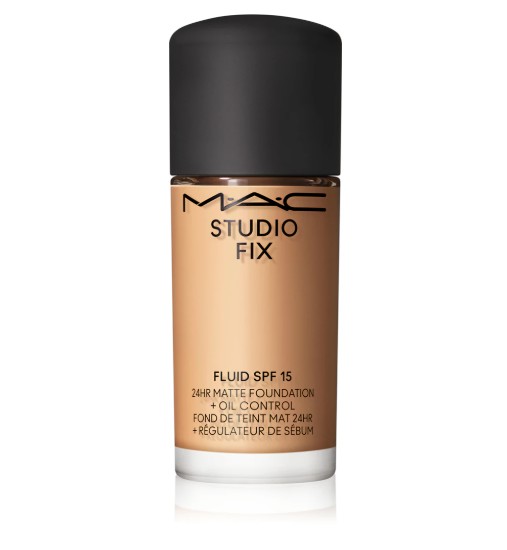 MAC Studio Fix Fluid SPF 15 24HR Matte Foundation + Oil Control NC30 15 ml