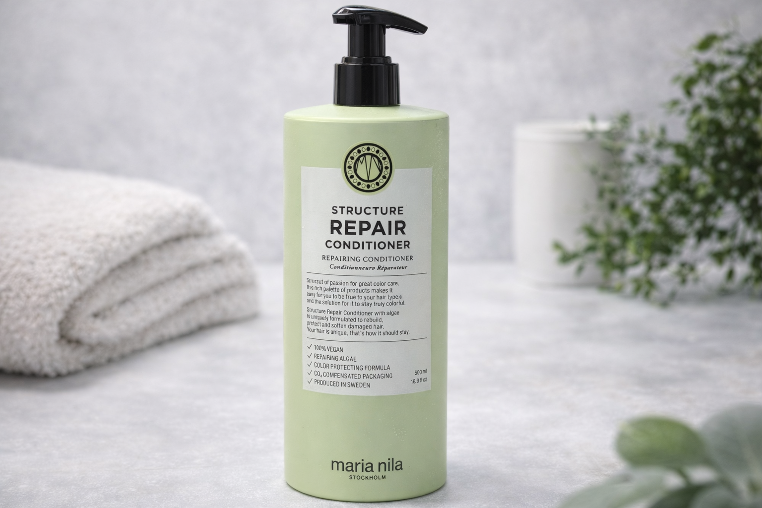 E-shop Maria Nila – Structure Repair Conditioner 500 ml -pre poškodené, suché a chemicky namáhané vlasy