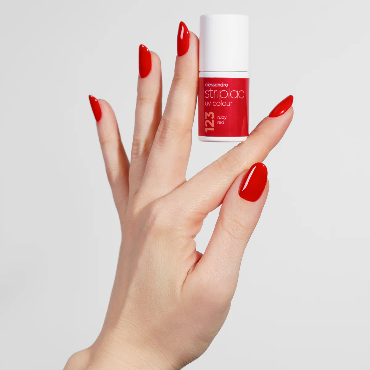 alessandro Striplac UV Colour 123 Ruby Red – UV lak na nehty 6,5ml