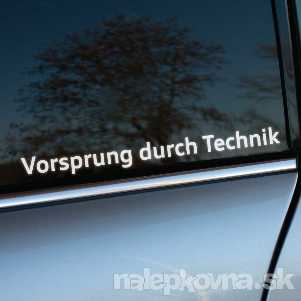 Plotrovaná nálepka s textom „Vorsprung durch Technik“, jednoduchý a elegantný dizajn obľúbeného sloganu značky Audi.