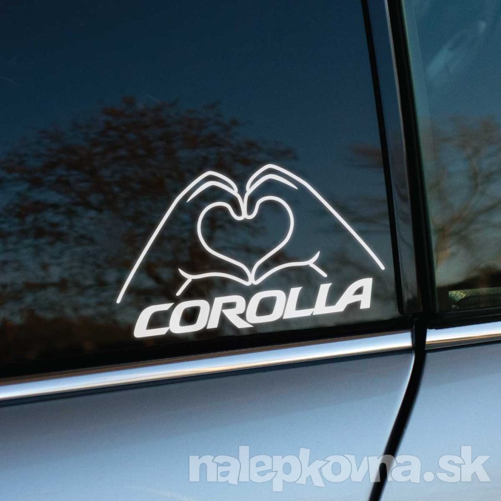 Nálepka na auto Toyota Corolla zobrazuje dve ruky formujúce tvar srdca, nalepená na bočnom okne vozidla. Tento dizajn pridáva vášmu autu osobný a štýlový prvok, ktorý ukazuje vašu náklonnosť k značke Corolla. Nálepky na auto Toyota Corolla sú ideálnym spôsobom, ako prispôsobiť vzhľad vášho vozidla, čím zvýšite jeho atraktivitu a jedinečnosť. Perfektné pre všetkých majiteľov Toyota Corolla, ktorí chcú vyjadriť svoju lásku k tomuto spoľahlivému a obľúbenému modelu.