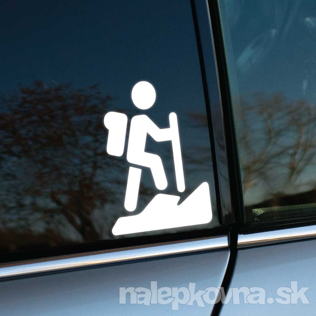 Nálepka zobrazujúca turistu s batohom na chrbte, ktorý šplhá na vrch, nalepená na okne auta. Tento jednoduchý, ale výstižný dizajn je ideálny pre outdoorových nadšencov a milovníkov turistiky. Symbolizuje dobrodružstvo, lásku k prírode a túžbu objavovať nové miesta. Táto nálepka dodá vášmu autu športový a dobrodružný vzhľad, ktorý vyjadruje vašu vášeň pre turistiku a objavovanie. Perfektná dekorácia pre všetkých, ktorí milujú aktívny životný štýl a prírodu.