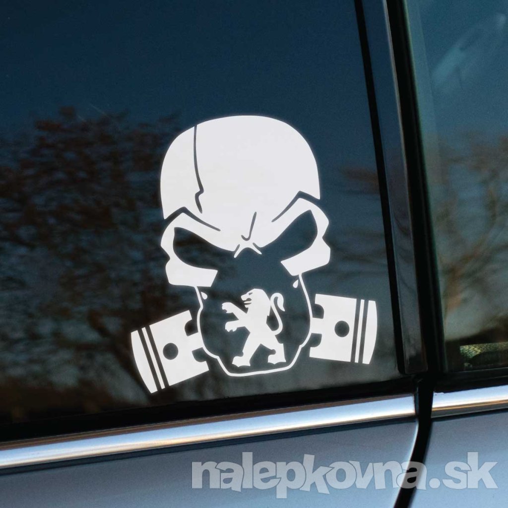 Biela nálepka na okne automobilu Peugeot zobrazuje lebku s piestami a logom Peugeot v ústach. Táto výrazná a kreatívna nálepka dodáva vozidlu drsný a moderný vzhľad, ktorý okamžite upúta pozornosť. Ideálna pre majiteľov Peugeot, ktorí chcú svoje auto odlíšiť a zdôrazniť svoju vášeň pre túto značku. Nálepka je umiestnená na zadnom okne, čo zabezpečuje vysokú viditeľnosť a odolnosť voči poveternostným podmienkam. Perfektný doplnok pre tuningové autá a všetkých nadšencov automobilových dekorácií, ktorí hľadajú jedinečné a štýlové auto nálepky.