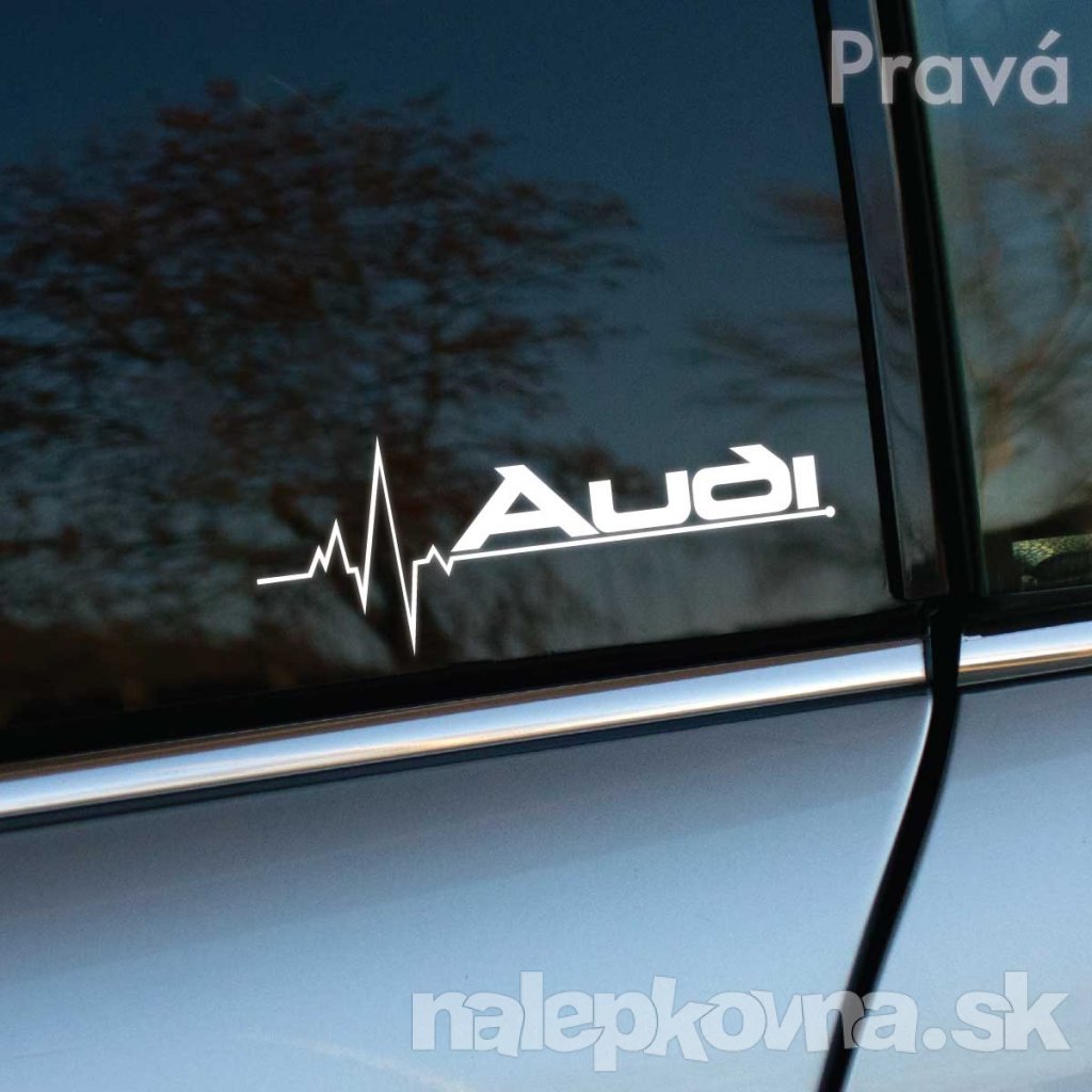 Plotrovaná nálepka na auto s logom Audi a grafickým motívom EKG línie symbolizujúcej vášeň pre jazdu.