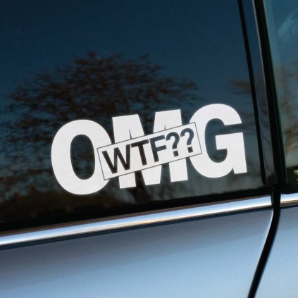 Vtipná nálepka na auto s výrazným nápisom "OMG" a prečiarknutým textom "WTF??". Táto originálna dekorácia na okno auta pridáva vášmu vozidlu šmrnc a zaručene upúta pozornosť na cestách. Ideálna pre každého, kto chce vyjadriť svoj štýl s humorom. Perfektné ako darček alebo na personalizáciu vášho auta.