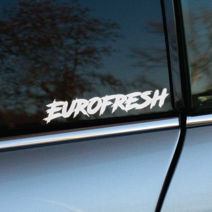 Plotrovaná nálepka s nápisom EUROFRESH v agresívnom „tattered“ štýle s efektom rozstrapkaných okrajov a dynamickým sklonom.