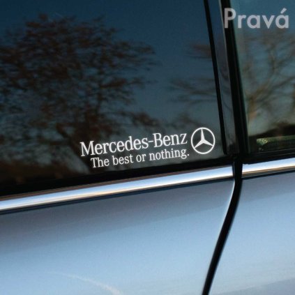Biela nálepka na pravej strane okna auta Mercedes nesie text "Mercedes-Benz The best or nothing" spolu s ikonickým logom značky. Tento jednoduchý, ale výrazný dizajn zdôrazňuje prestíž a vysoké štandardy, ktoré sú spojené s touto automobilovou značkou. Perfektný doplnok pre majiteľov Mercedesu, ktorí chcú jasne ukázať svoju hrdosť na kvalitu a výnimočnosť svojho vozidla.