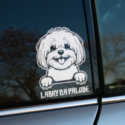 Plotrovaná nálepka s motívom psa plemena bichon a nápisom LABKY NA PALUBE, vyrezaný roztomilý dizajn s peknými detailmi.