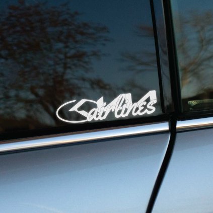 Plotrovaná nálepka kombinujúca ozdobné grafické logo značky KIA s dynamickým nápisom v presnom znení KIA airlines.