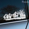 Plotrovaná nálepka s motívom hôr, stromov, jeleňa a kompasu. Ideálna nálepka na auto pre milovníkov prírody a dobrodružstiev.
