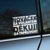 Plotrovaná nálepka s výrazným textom: „Nováček za volantem, děkuji za trpělivost.“ Ideálna pre začínajúcich vodičov na auto.