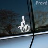Plotrovaná nálepka s logom MG a elegantnou siluetou ženy opierajúcej sa oň, dodávajúcou autu športový a sofistikovaný nádych. Variant s logom na pravej strane.