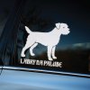 Plotrovaná nálepka na auto s obrysom border teriéra a nápisom „Labky na palube“, ideálna pre fanúšikov tohto energického plemena.