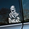 Plotrovaná nálepka s motívom jazdca v šatke a nápisom “Dakar”, ideálna pre fanúšikov rally a dobrodružných jázd.