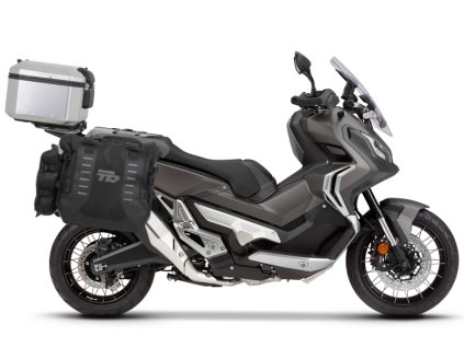 Kompletná sada sedlových brašní SHAD TERRA TR40 adventure a hliníkového kufra SHAD TERRA 37L vrátane montážnej sady SHAD HONDA X-ADV 750