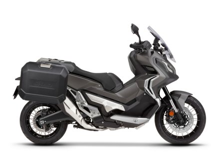 Kompletná sada bočných čiernych hliníkových kufrov SHAD TERRA BLACK , 47/47 litrov bočné kufre, vrátane montážnej sady SHAD HONDA X-ADV 750