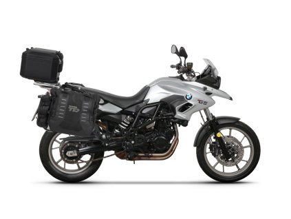 Kompletná sada sedlových brašní SHAD TERRA TR40 adventure a hliníkového kufra SHAD TERRA BLACK 37L vrátane montážnej sady SHAD BMW F 650 GS / F 700 GS/ F 800 GS (2008 - 2018)