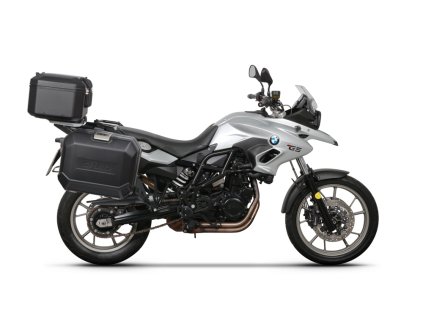 Kompletná sada sedlových brašní SHAD TERRA TR40 adventure a hliníkového vrchného kufra SHAD TERRA BLACK 48L vrátane montážnej sady SHAD BMW F 650 GS/ F 700 GS/ F 800 GS