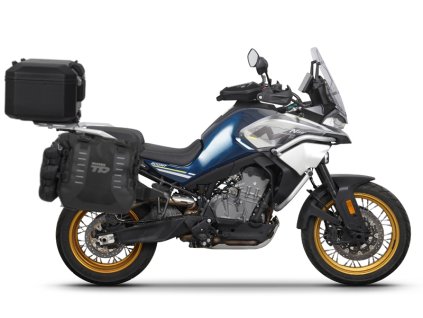Kompletná sada sedlových brašní SHAD TERRA TR40 adventure a hliníkového vrchného kufra SHAD TERRA BLACK 48L vrátane montážnej sady SHAD CF Moto 800MT