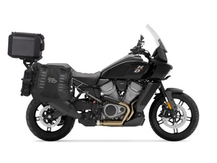 Kompletná sada bočných adventure vakov SHAD TERRA TR40 a hliníkového 55 L vrchného kufru ,vrátane montážnej sady SHAD HARLEY 1250 PAN AMERICA