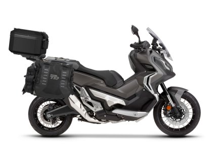 Kompletná sada bočných adventure vakov SHAD TERRA TR40 a hliníkového 55 L vrchného kufru ,vrátane montážnej sady SHAD HONDA X-ADV 750