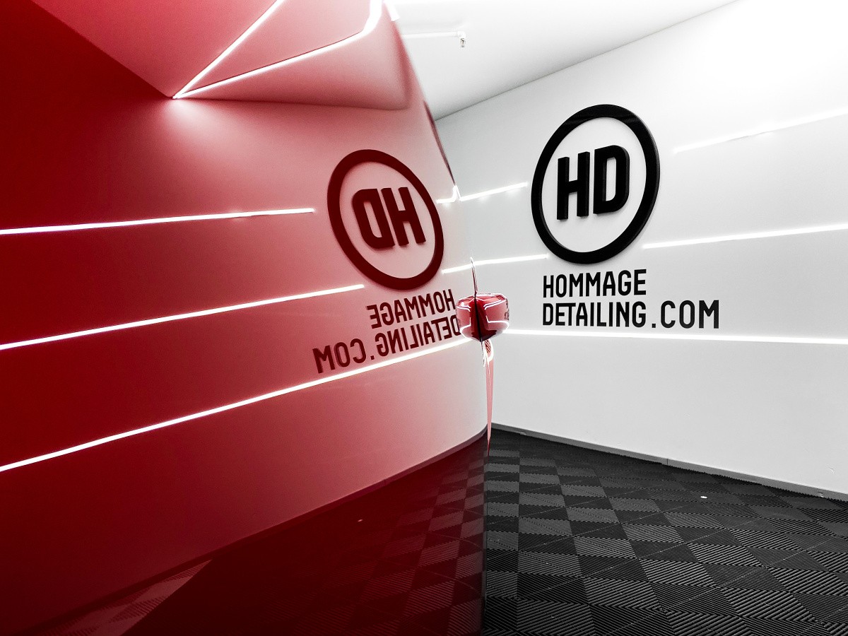 Wallpaper Hommage Detailing