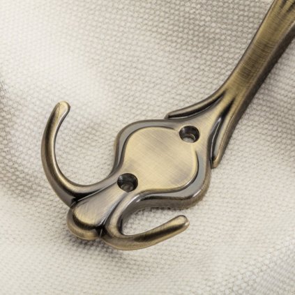 4096B93D CB73 40CC 817F 495019F8DD18T02743 Pic 01