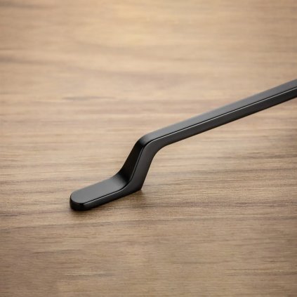 Úchytka - FLAVIO, Čierna matná (VAR ROZTEC 192 mm)