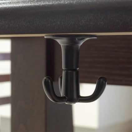 642EB6FD 941F 4805 B398 D0A1100725281 twist