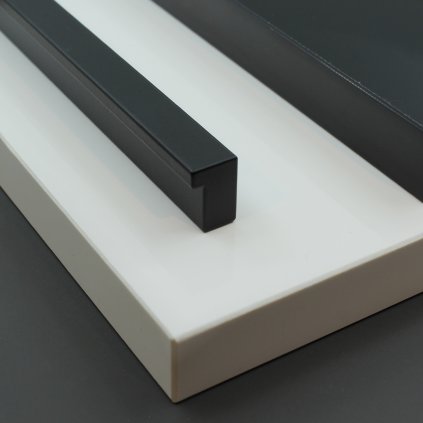 Úchytka - UA02, úzka, Čierna matná (VAR ROZTEC 160 mm)