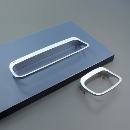 Úchytka - Lago, Chróm lesklý (VAR ROZTEC 96 mm)