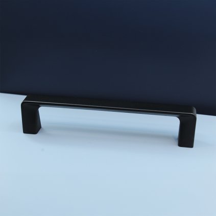 Úchytka - UU52, Čierna matná soft touch (VAR ROZTEC 128 mm)