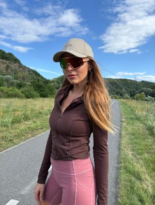 Léto patří pohybu. My se postaráme o tvé oči. 😎☀️ Ještě nemáš svoje NANDEJ? Tak neváhej a objednávej na NANDEJ.cz. 🧡
