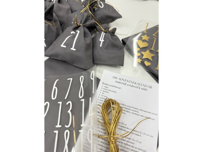 Adventní kalendář - DIY sada - materiál a návod na výrobu - šedý