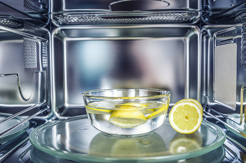 TIP #33 Ako správne umyť mikrovlnnú rúru? Krok za krokom...