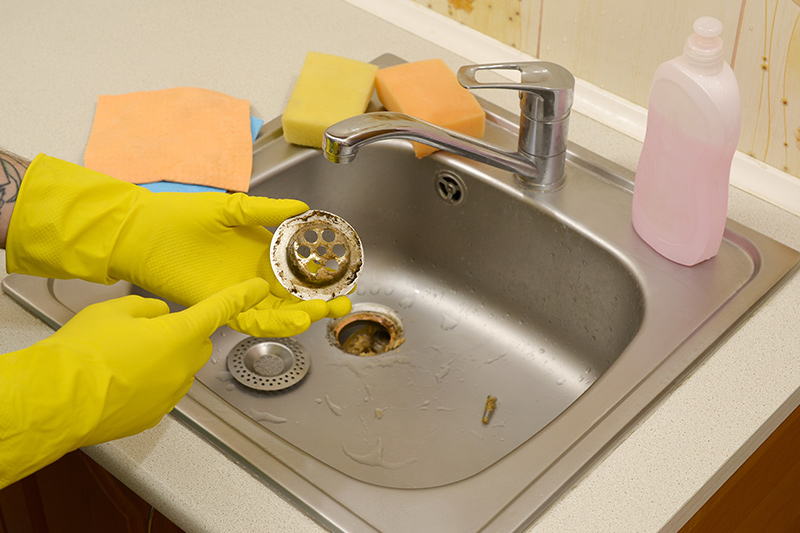 TIP č. 55 Prírodný čistič upchatého odtoku: Skvelá alternatíva k chemickým čističom