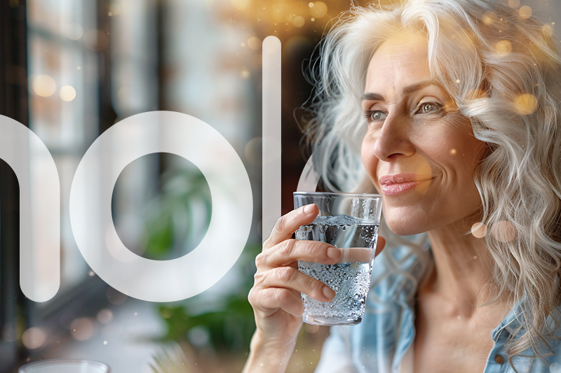 Zapomeňte na Detox! Proč je pití vodíkové vody novým elixírem dlouhověkosti?