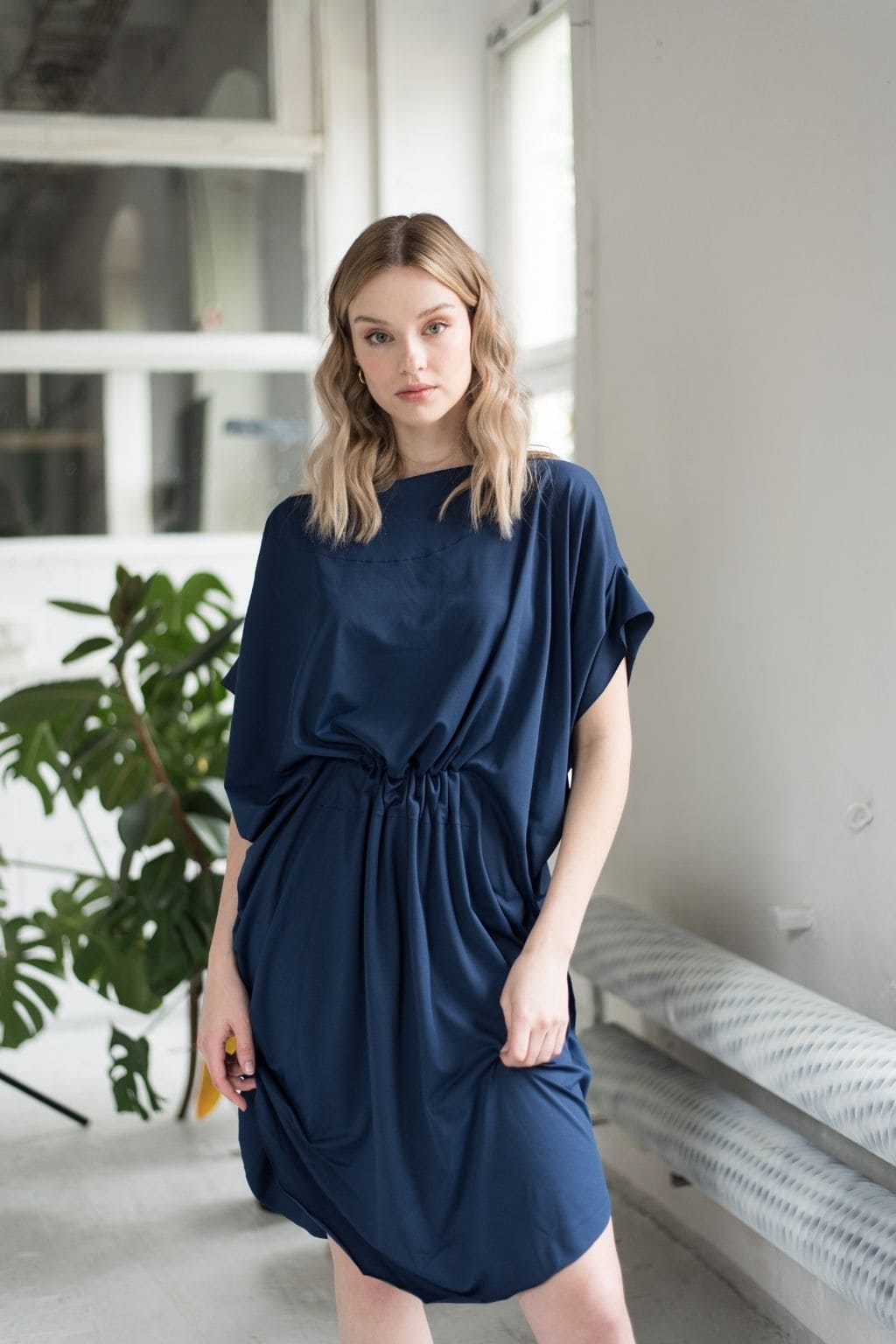 Levně Modré Designové šaty Elegant Eagle – nanoSPACE by LADA