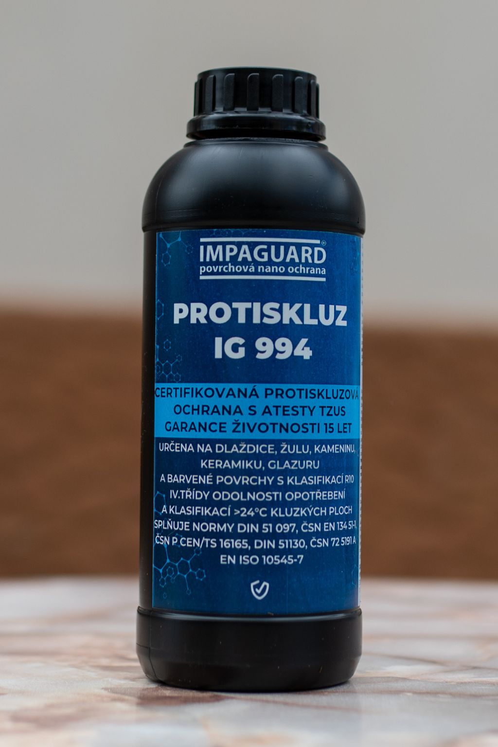 Impaguard IG 994 - Protiskluzová ochrana dlaždic a kamene
