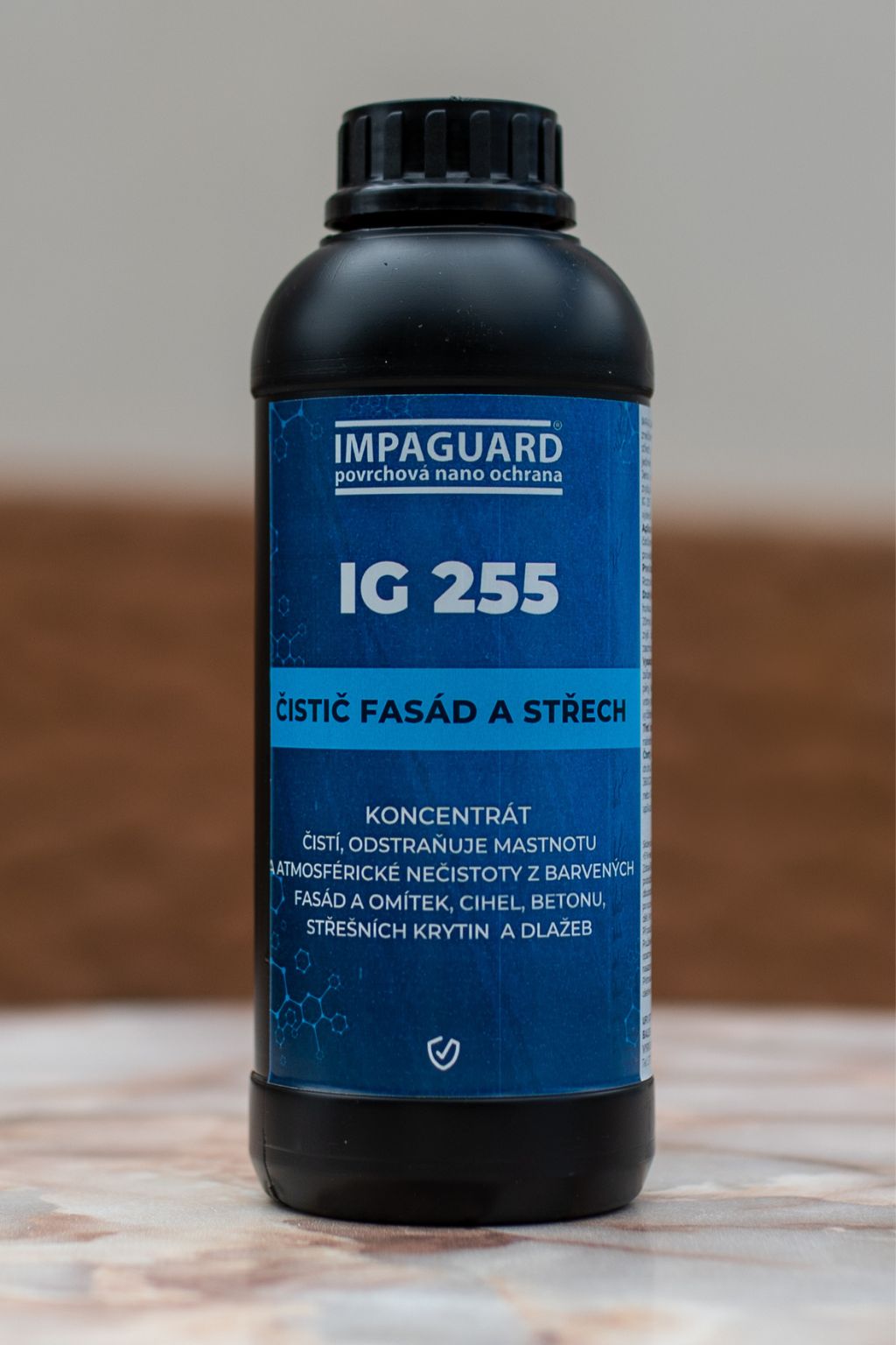 Levně Impaguard IG 255 - Silný a rychlý čistič fasád, střech a dlažeb - koncentrát