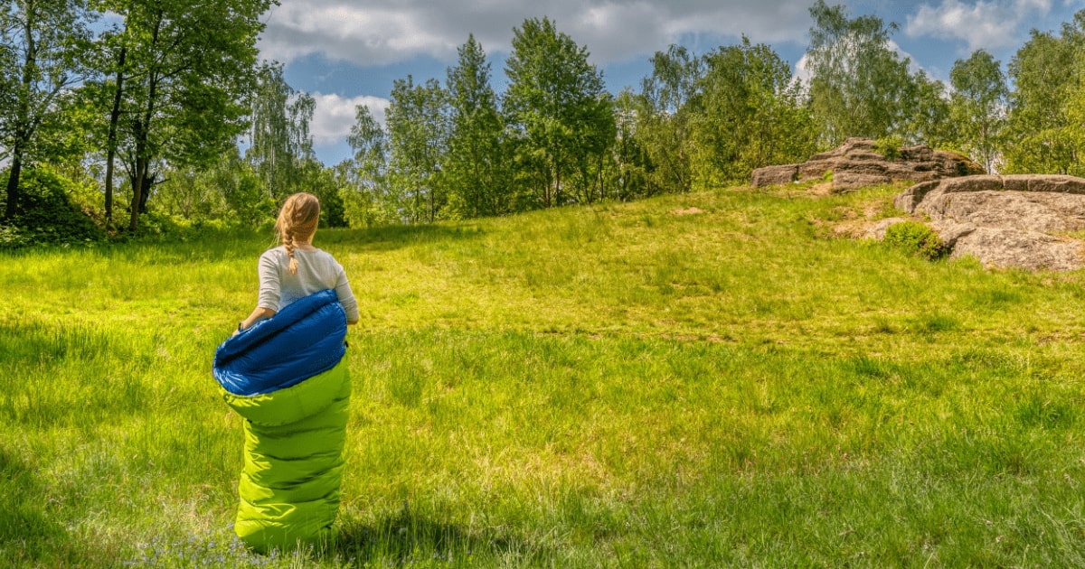 schlaffsack-in-der-natur